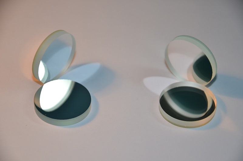 窄帶濾光片在半導(dǎo)體封裝的作用 窄帶濾光片在半導(dǎo)體封裝的作用