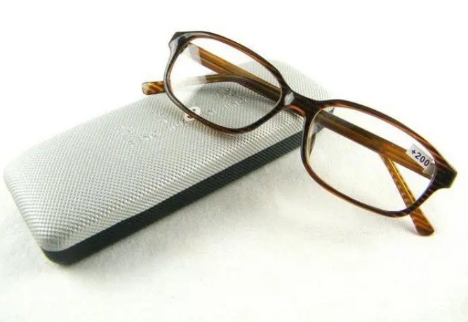 眼鏡用光學樹脂鏡片知識 眼鏡用光學樹脂鏡片知識