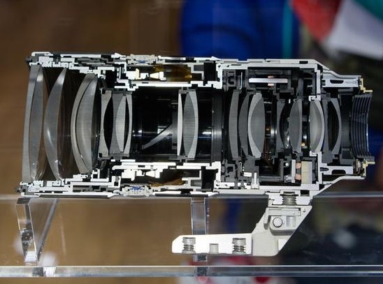 什么是光學(xué)膠合？它對(duì)鏡頭的合成有哪些影響？